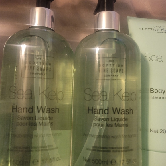 Scottish Fine Soaps Sea Kelp 5pc Bundle: BodyButter+HandWash+ BodyScrub+Pouf+Oil - Picture 6 of 13